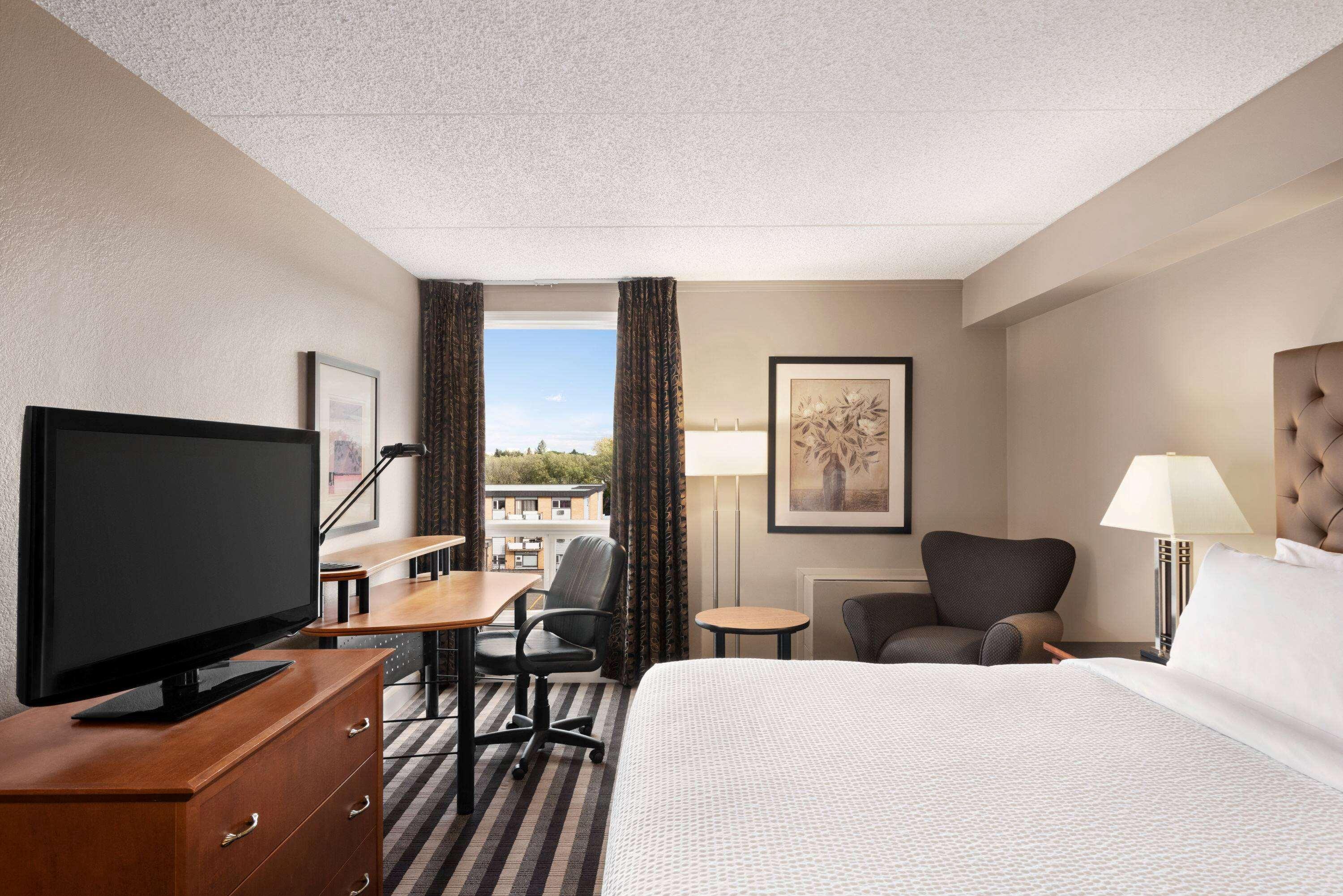 Royal Hotel Regina, Trademark Collection By Wyndham Εξωτερικό φωτογραφία